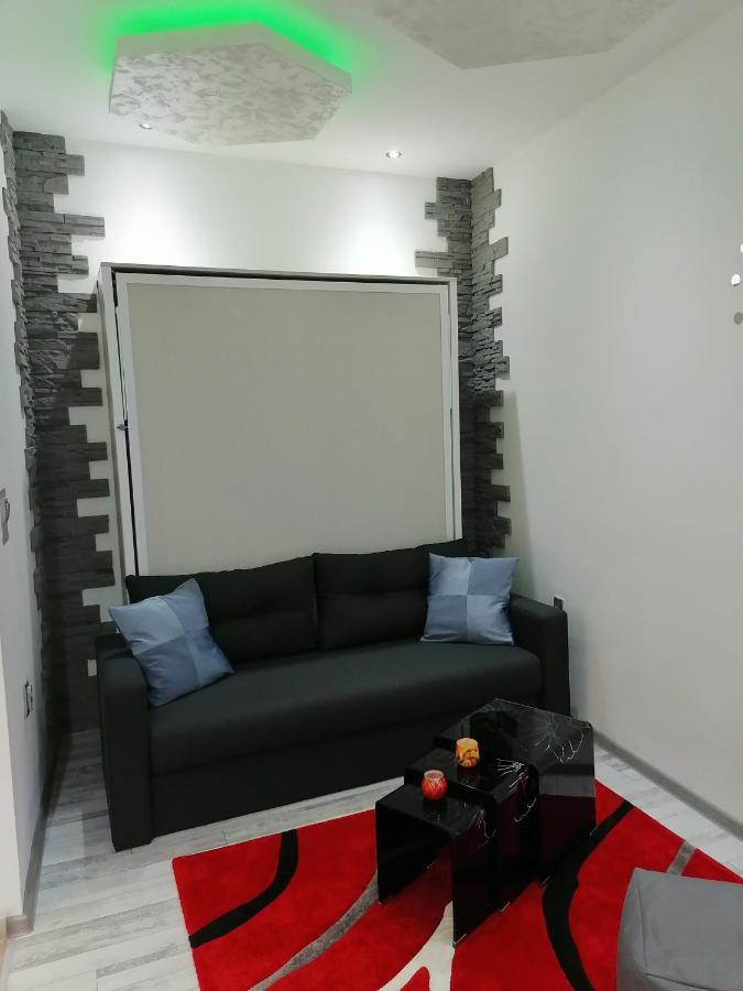 Data Central Studio Нови-Сад Экстерьер фото
